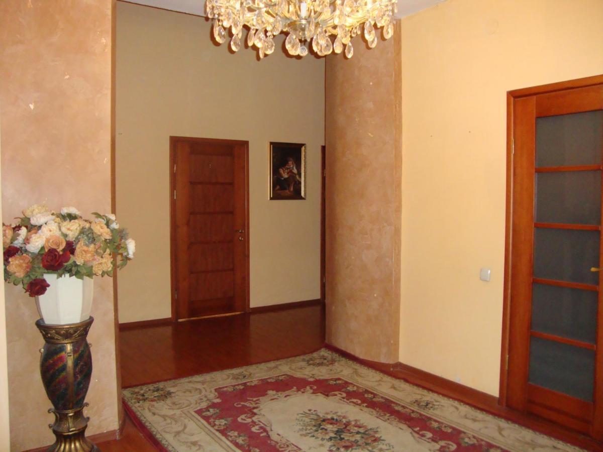 Hotel Reno On Deribasovskaya Odessa Esterno foto